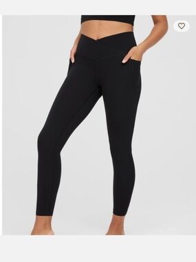 High-Rise Black Active Leggings with Pockets